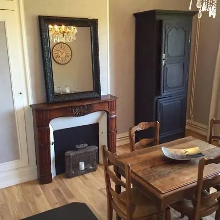 La Maison De La Rose Apartment *