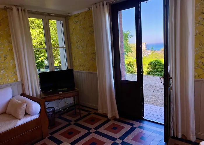 La Maison De La Rose