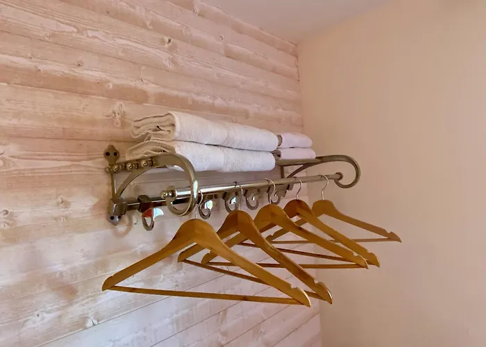 La Maison De La Rose Apartment *